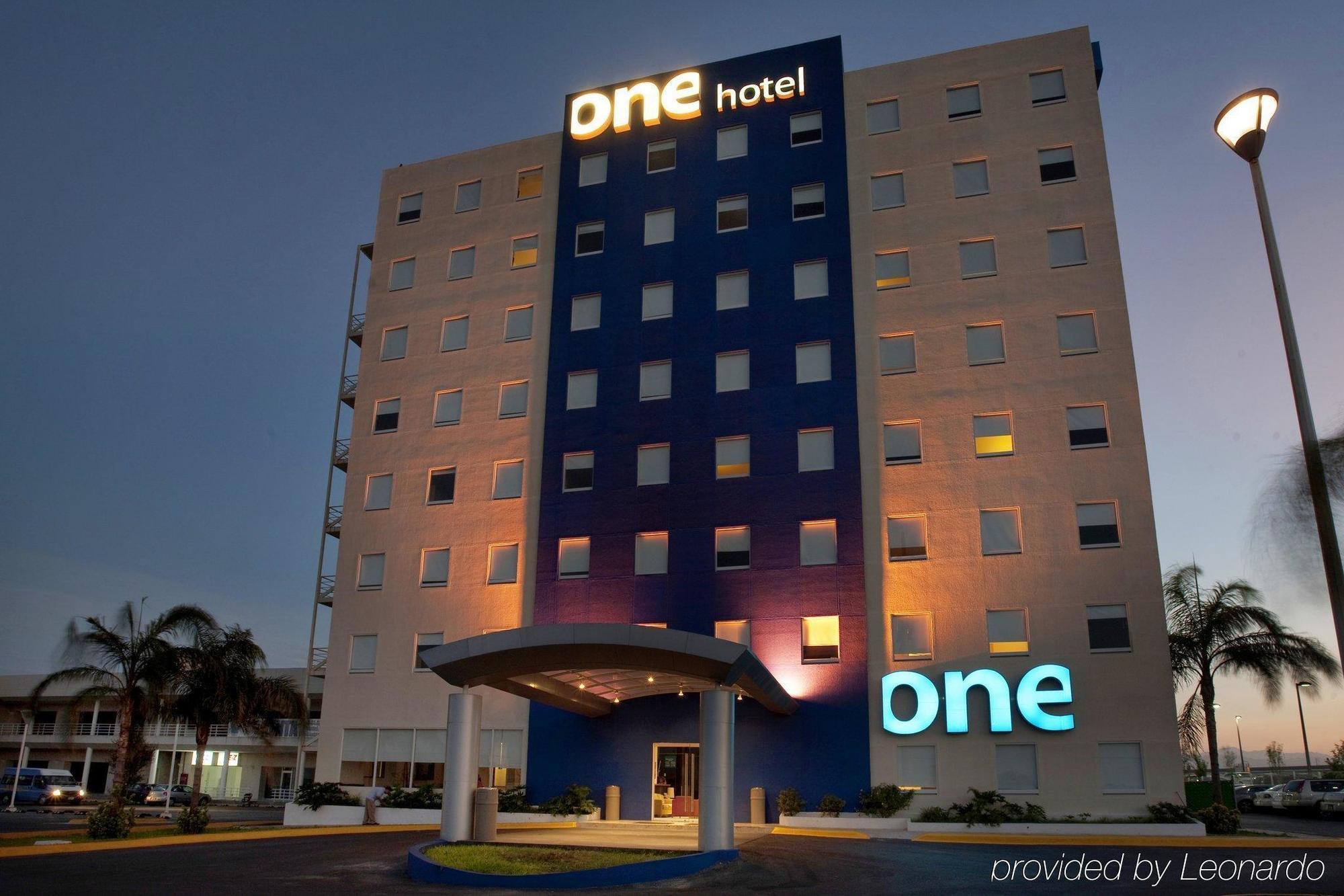 One Monterrey Aeropuerto Hotell Apodaca Exteriör bild